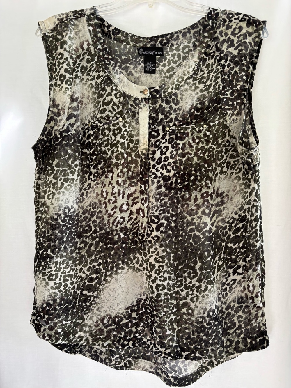 Signature Studio Black and White Leopard Print Sleeveless Camisole